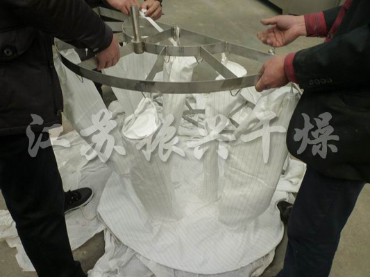 FL FG係列立（lì）式沸騰製（zhì）粒幹燥機