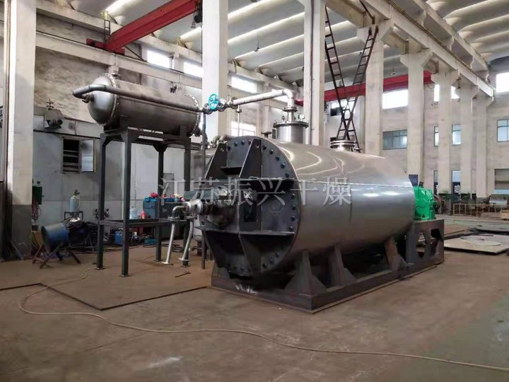 ZPG真（zhēn）空耙式幹（gàn）燥機