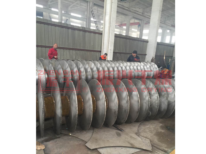 YPK空心圓盤汙泥幹（gàn）燥機